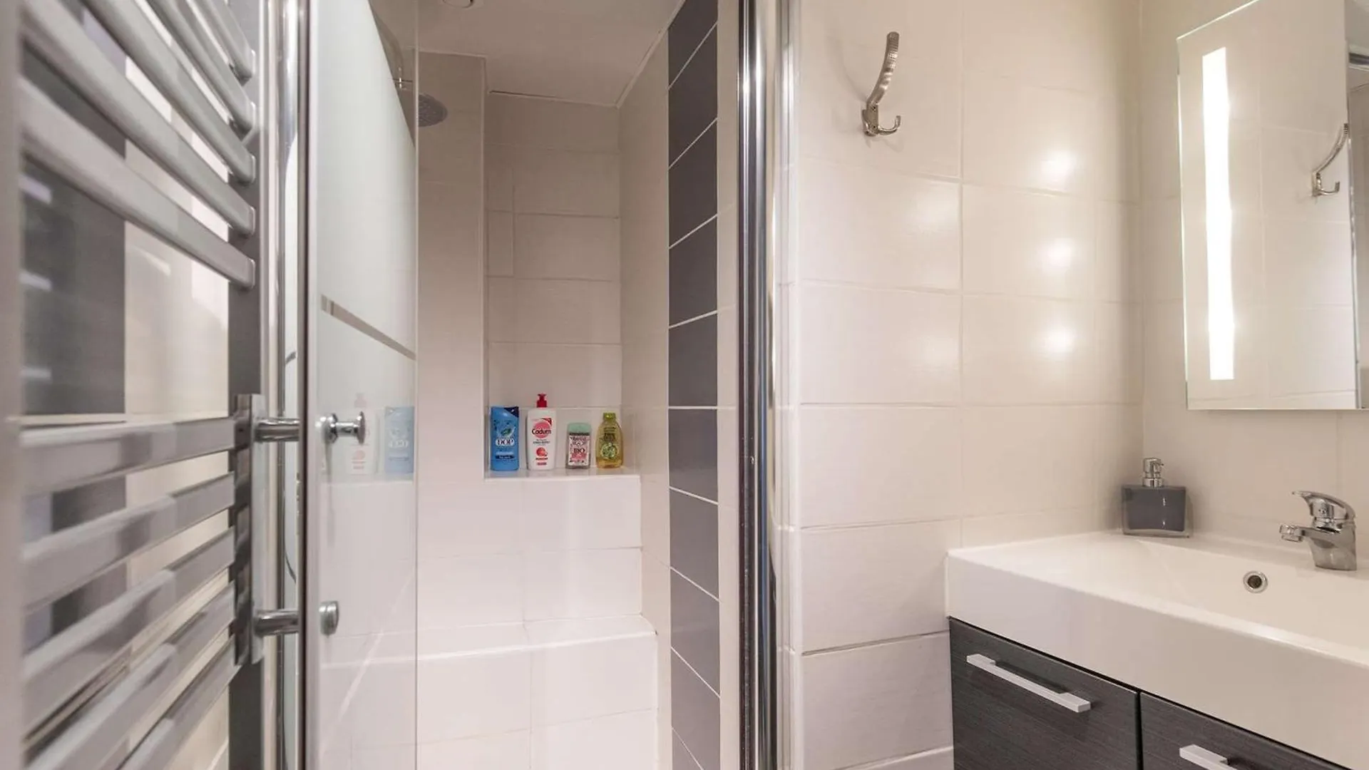 Lejlighed T3 Central Avec 3 Chambres A Cauterets - Fr-1-401-279